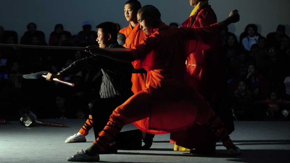 shaolin monks performing