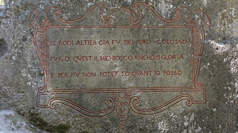 Inscription on one of the sculptures in the Garden of Bomarzo