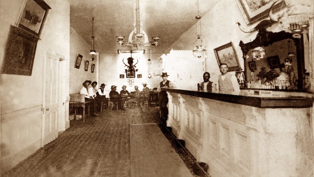 interior of the long branch saloon