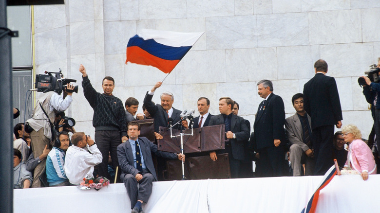 Yeltsin opposing 1991 coup