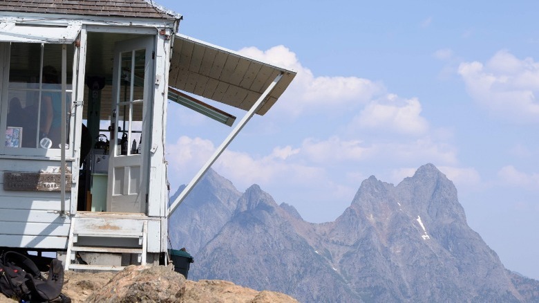 Desolation Peak fire lookout