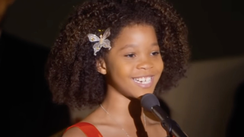 Quvenzhane Wallis singing in 2014 Annie