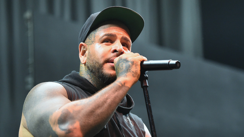 Tommy Vext singing