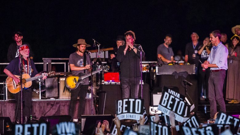 beto o'rourke, willie nelson