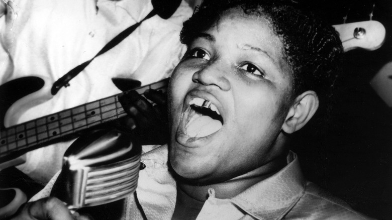 Big Mama Thornton singing