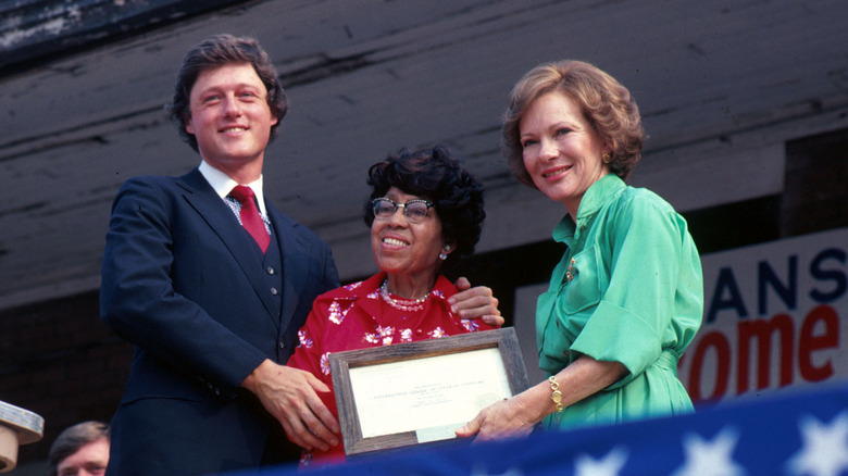 Governor Bill Clinton poses for a photo