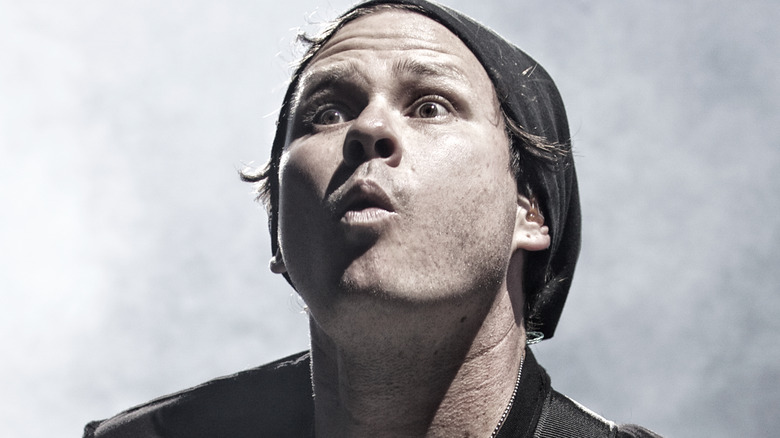 Tom DeLonge making face