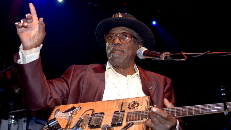 Bo Diddley on stage