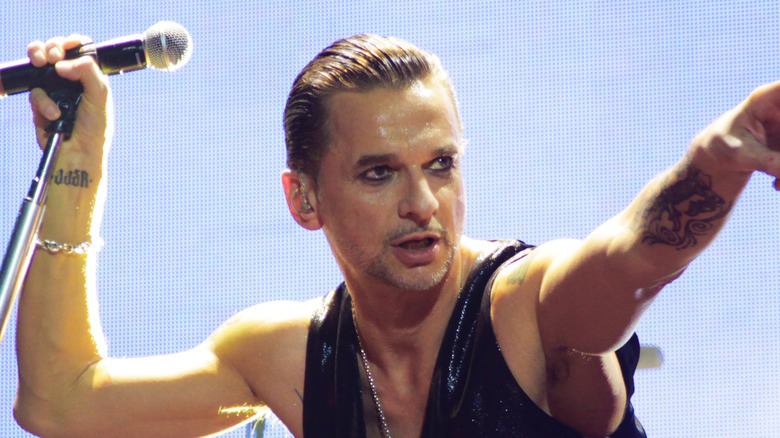 Depeche Mode Dave Gahan on stage 2014