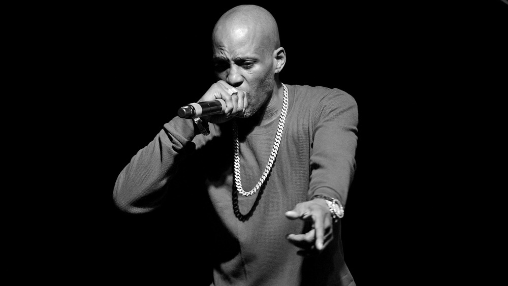 dmx performing on stage