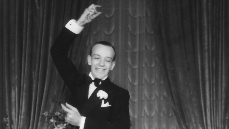 Fred Astaire dancing