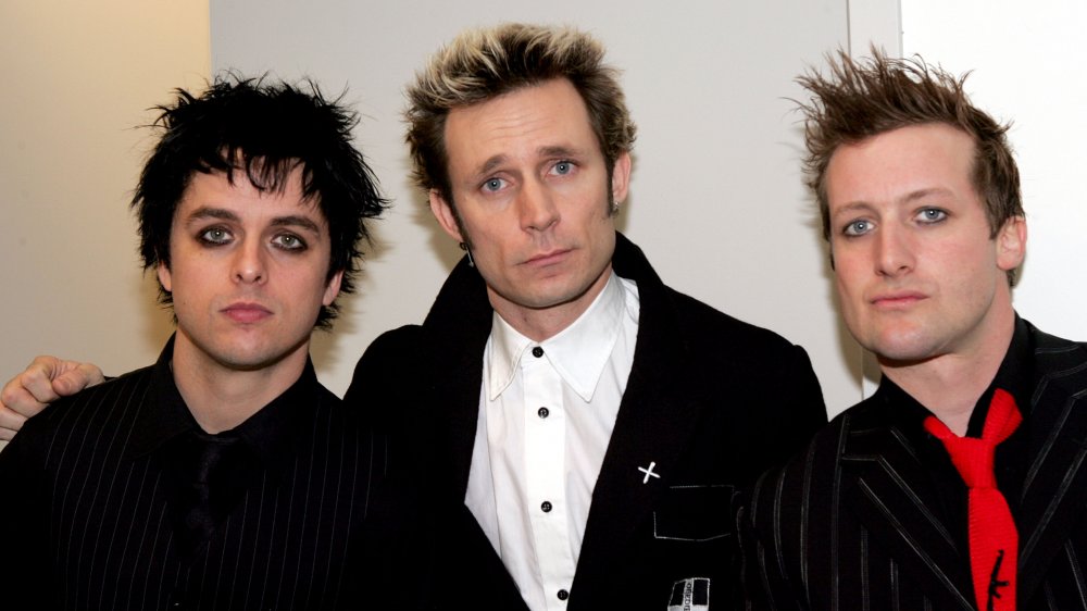 Green Day looking serious