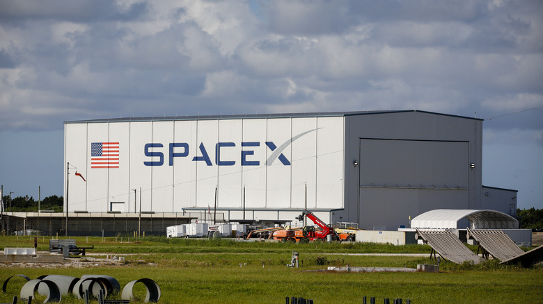 spacex facility