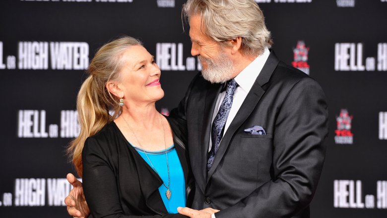 jeff bridges and his wife smiling