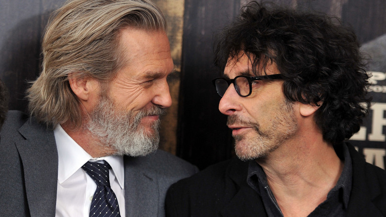 jeff bridges and joel coen looking at each other