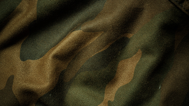 camo military pattern