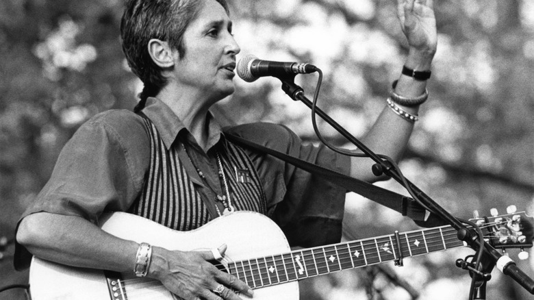 Joan Baez with a guitar