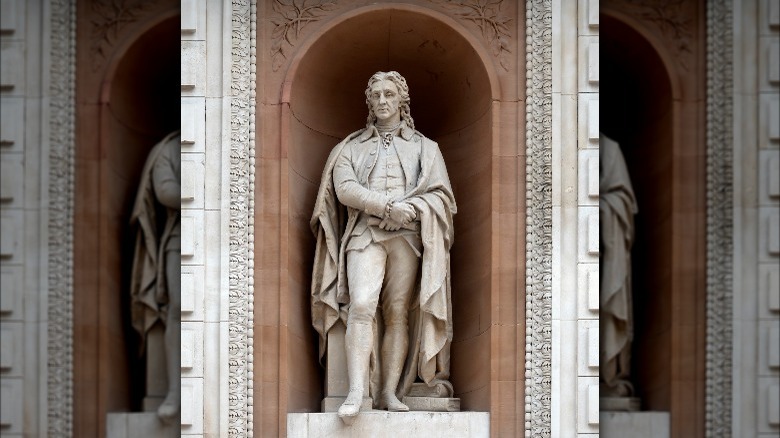 Memorial statue of John Locke