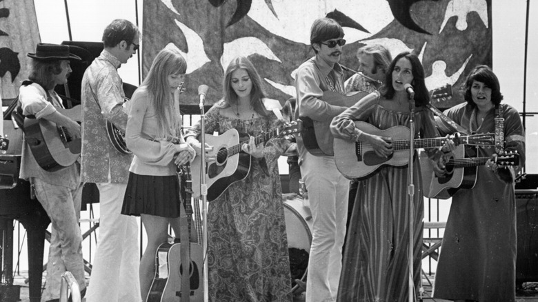 Joni Mitchell and Judy Collins on stage