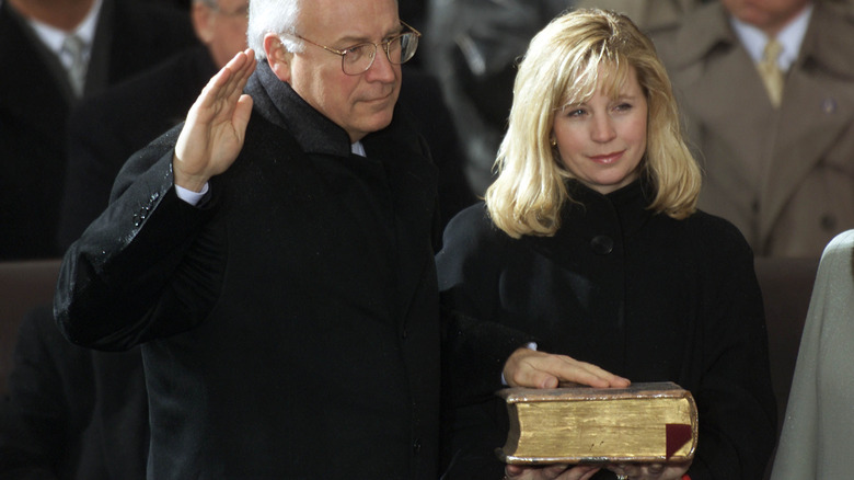 Dick Cheney, Liz Cheney, 2001