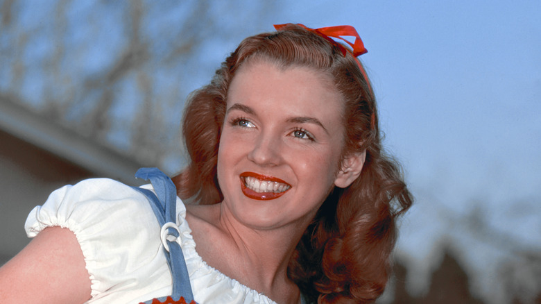 A brunette Norma Jeane in 1946