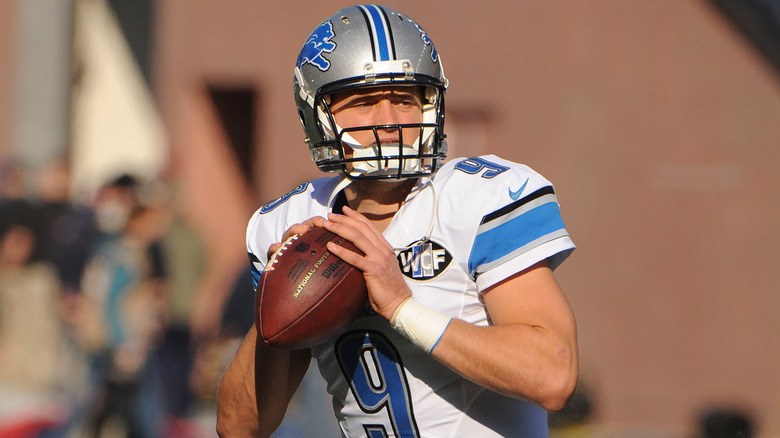 Matthew Stafford looks to pass