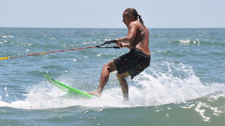 Kirk Hammett surfing