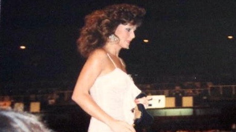 Miss Elizabeth running