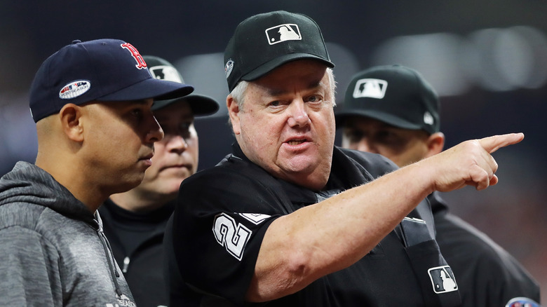Campaign against retired MLB ump Joe West in Hall of Fame begins