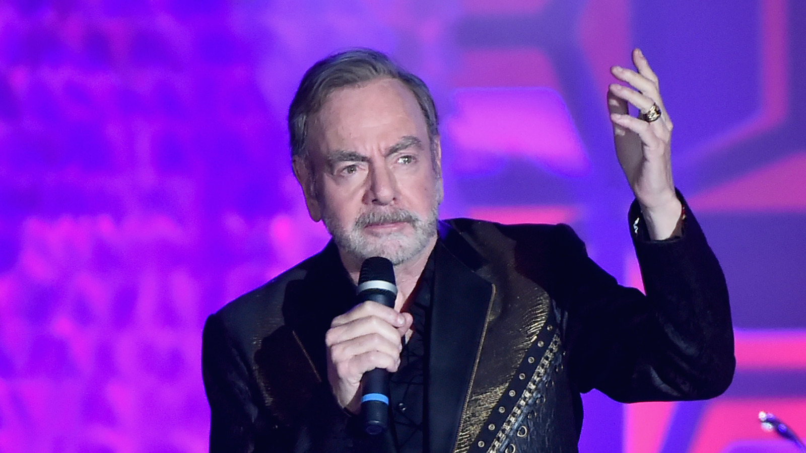 The Untold Truth Of Neil Diamond