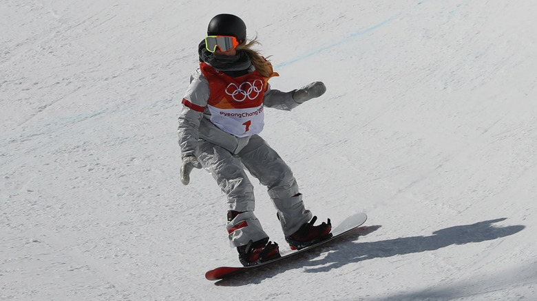 Chloe Kim snowboarding