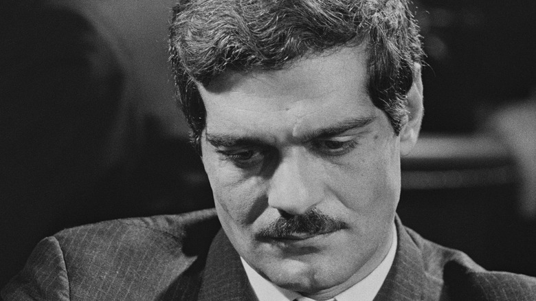 Omar Sharif close-up