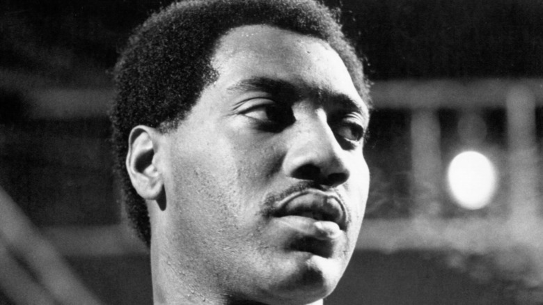 Otis Redding looking to the side