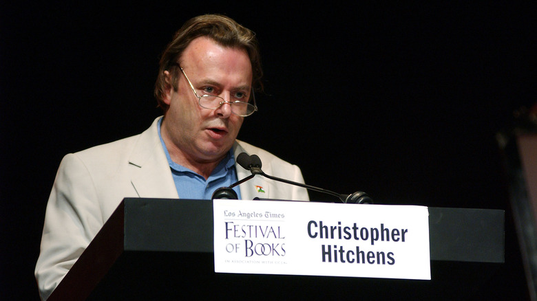 Christopher Hitchens in the middle of a lecture