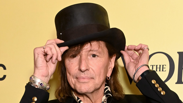 Richie Sambora in a hat