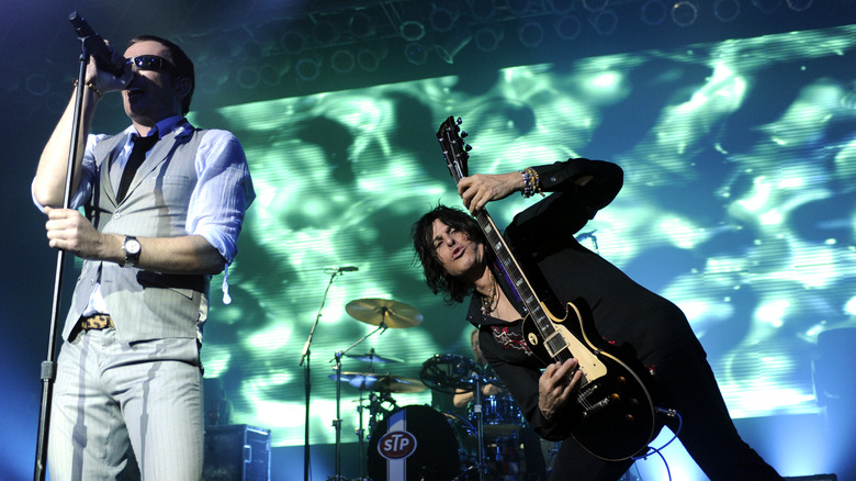 Scott Weiland and Dean DeLeo