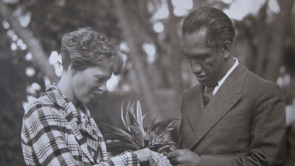 Amelia Earhart and Duke Kahanamoku in Hawaii, Dec., 1934 or Jan., 1935