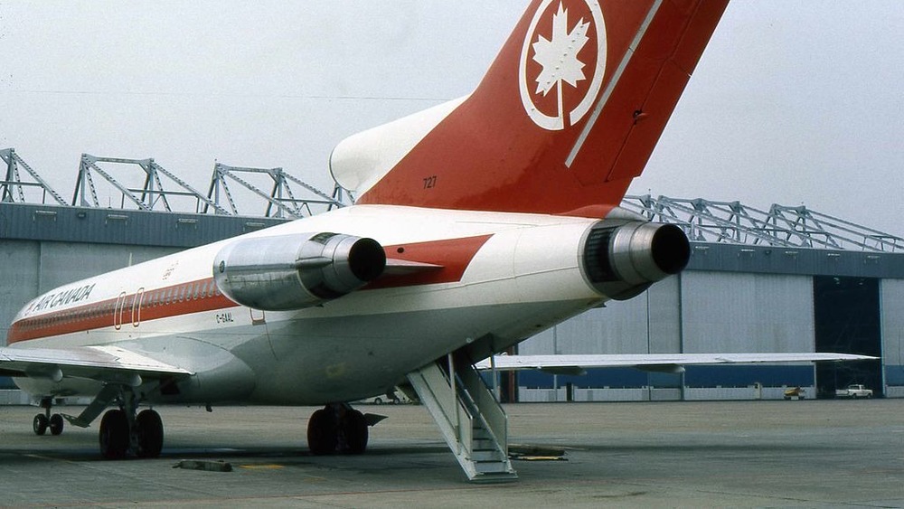 Boeing 727, open rear door