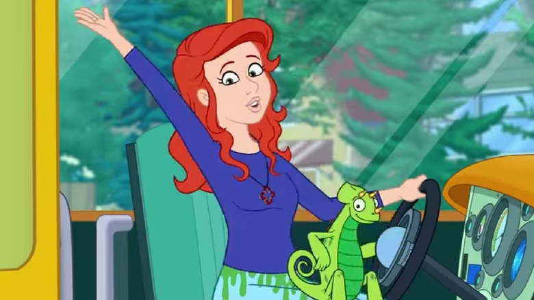 Fiona Frizzle and Liz in the Magic School Bus Rides Again intro