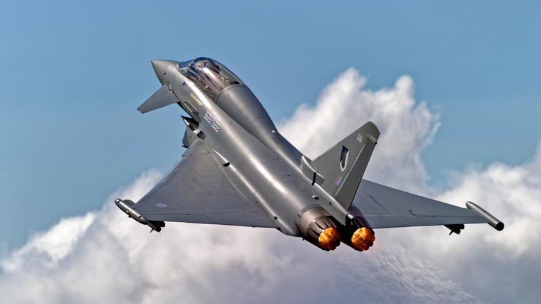 RAF Eurofighter ascending