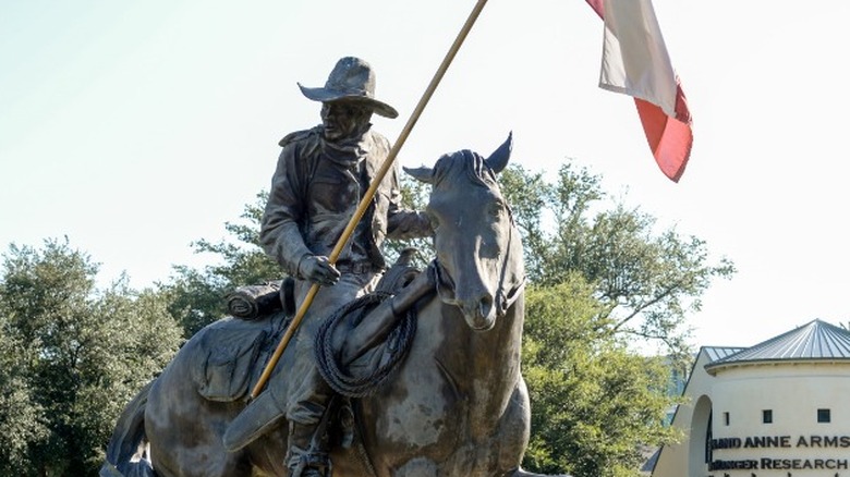 Texas Ranger statue