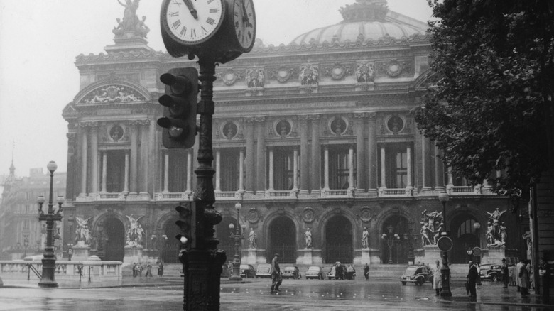 Paris 1955 rainy day clock