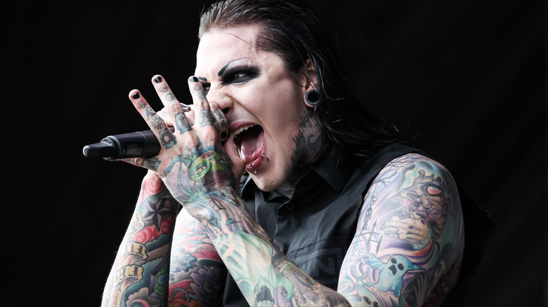 Chris Motionless singing tattoos