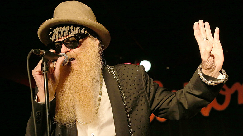 Billy Gibbons singing