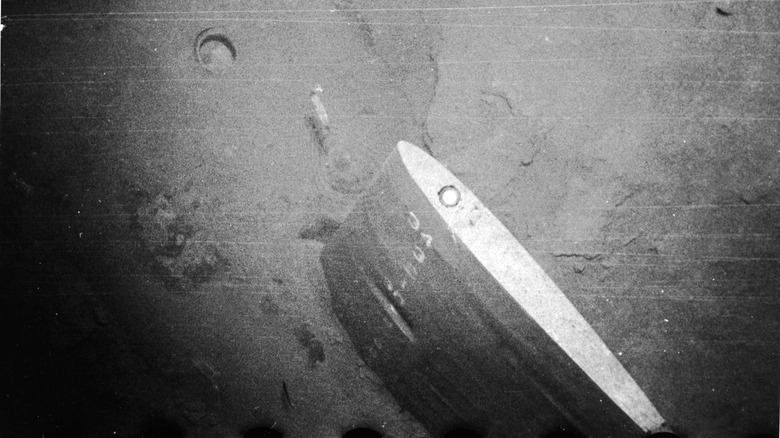 part of USS Thresher on sea floor