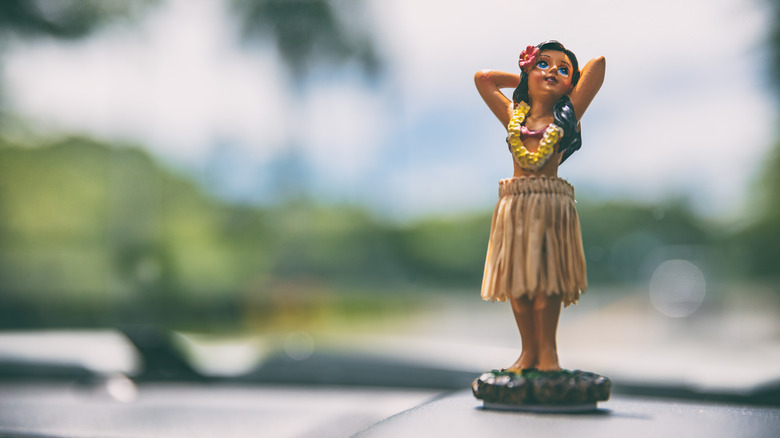 hula dancer