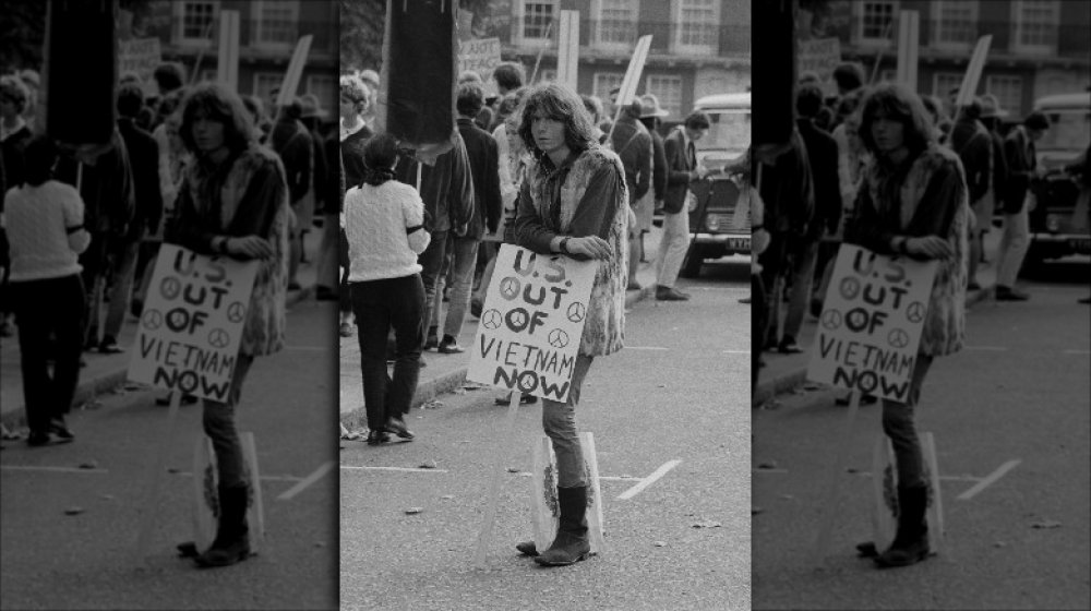 Hippie anti-war protester