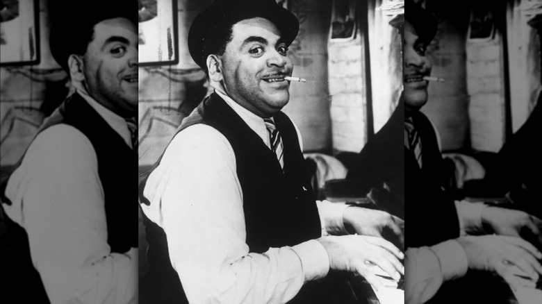 Fats Waller playing the piano