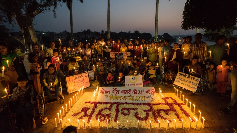 Bhopal gas tragedy candlelight vigil