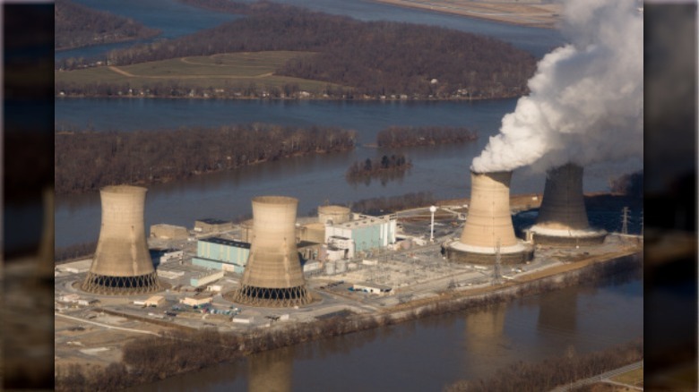 three mile island towers with smoke